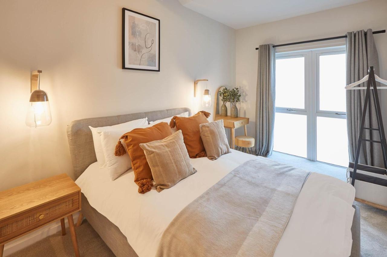 Host & Stay - Skyline Apartment วิทบี ภายนอก รูปภาพ
